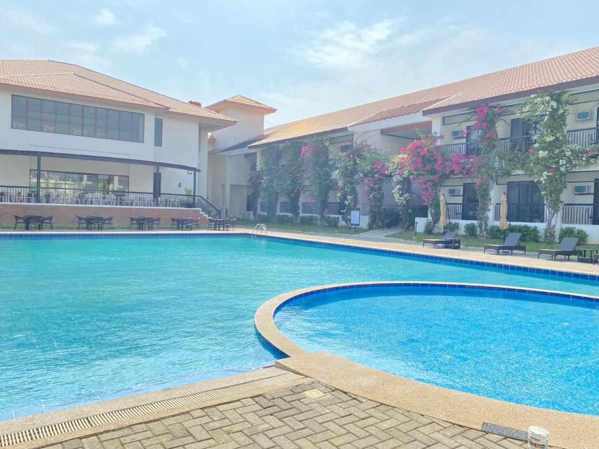 Plaza Del Norte Hotel And Convention Center Laoag Eksteriør billede