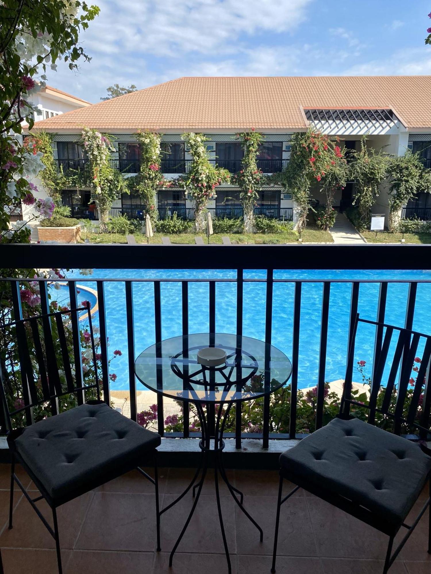 Plaza Del Norte Hotel And Convention Center Laoag Eksteriør billede